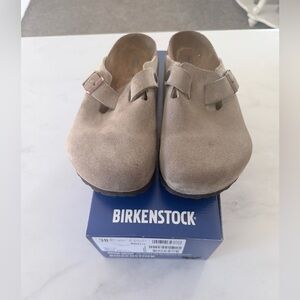 Birkenstock taupe clogs size 38